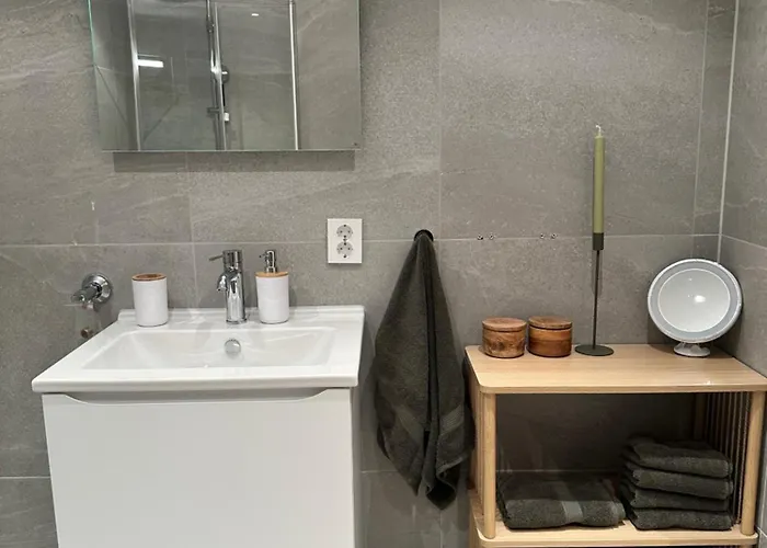 Moderne Med Terrasse I Lägenhet Tromsø