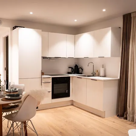 Appartamento Moderne Med Terrasse I