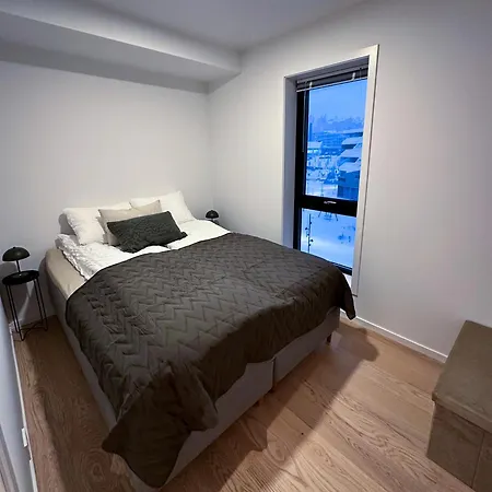 Moderne Med Terrasse I Appartamento Tromsø